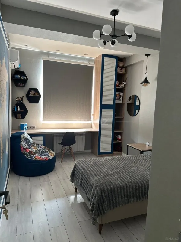 Kirayə verilir 4 otaqlı mənzil 150 m²