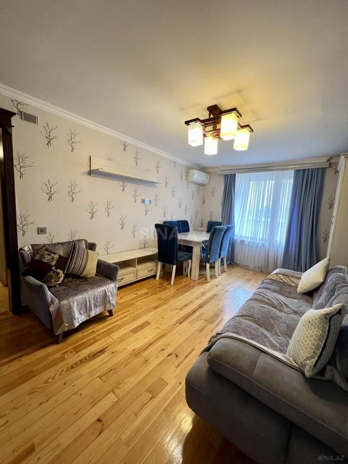 Kirayə verilir 2 otaqlı mənzil 45 m²