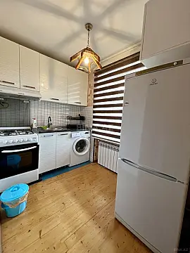 Kirayə verilir 2 otaqlı mənzil 45 m²