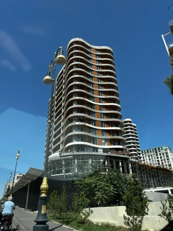 Satılır 2 otaqlı mənzil 78.2 m²