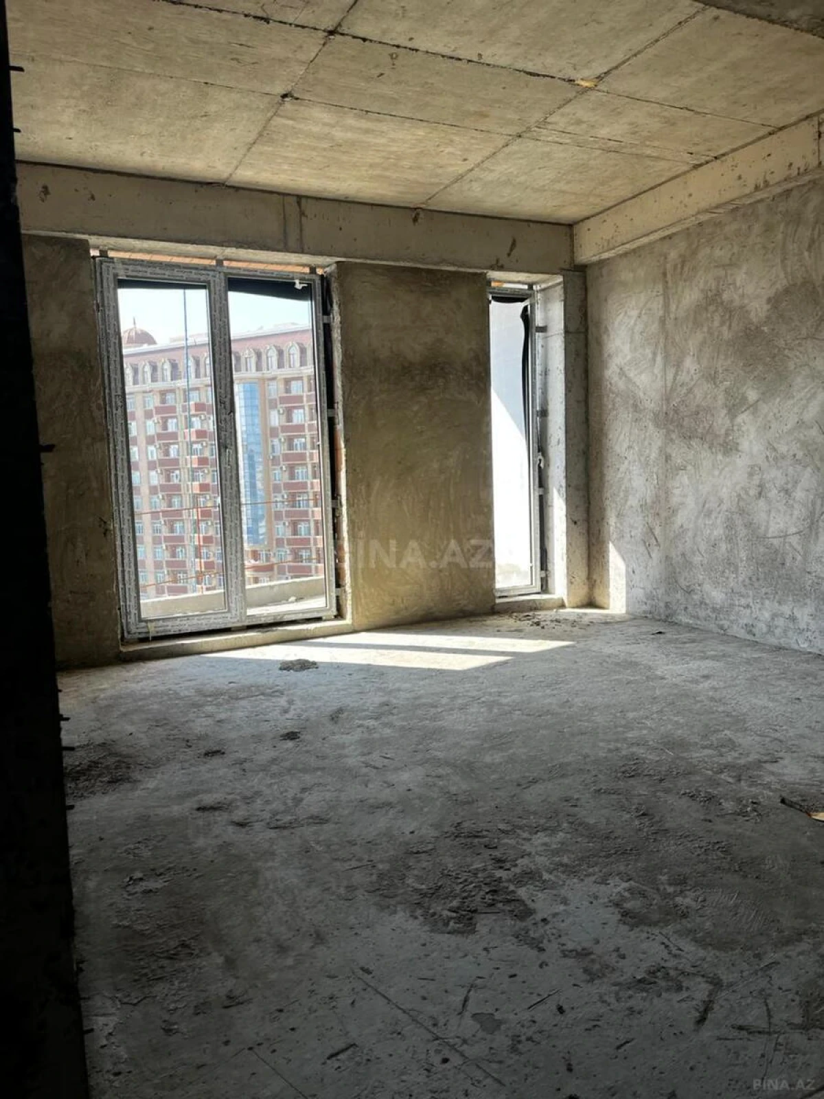 Satılır 2 otaqlı mənzil 78.2 m²
