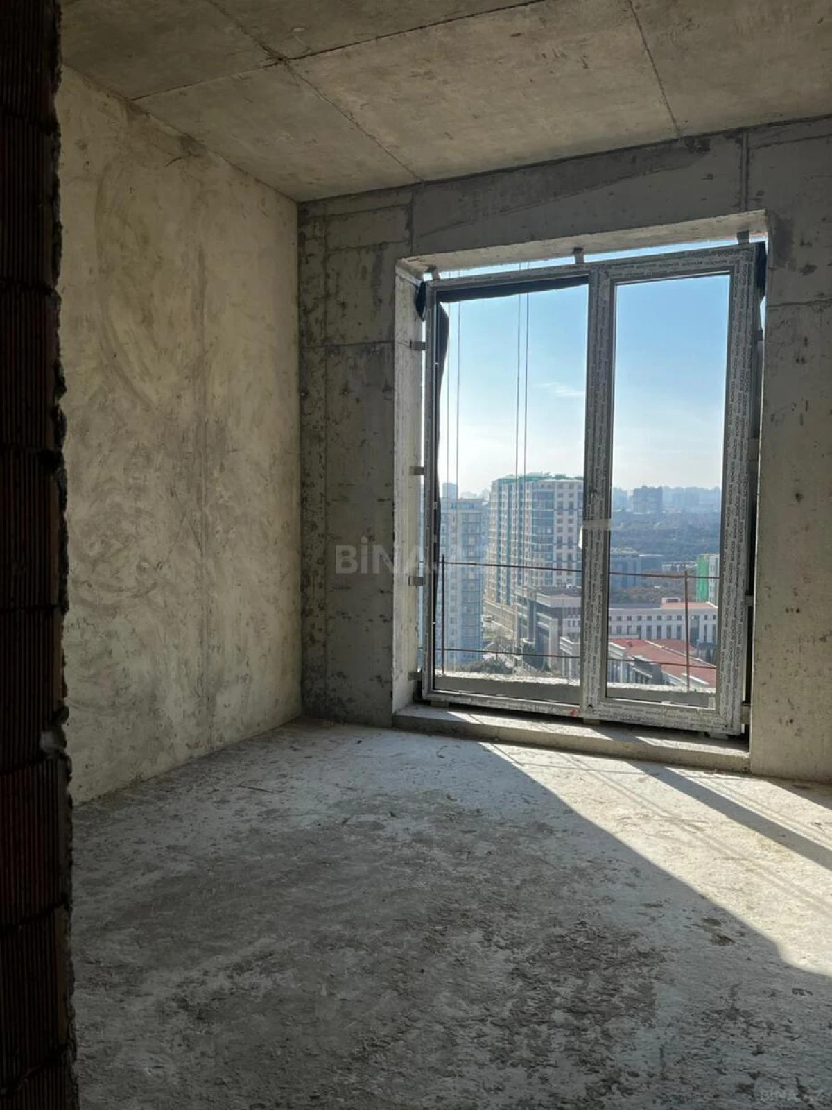 Satılır 2 otaqlı mənzil 78.2 m²