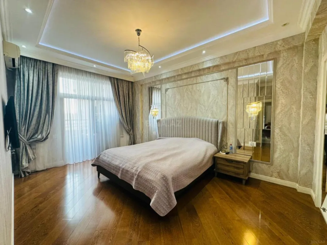Kirayə verilir 4 otaqlı mənzil 180 m²