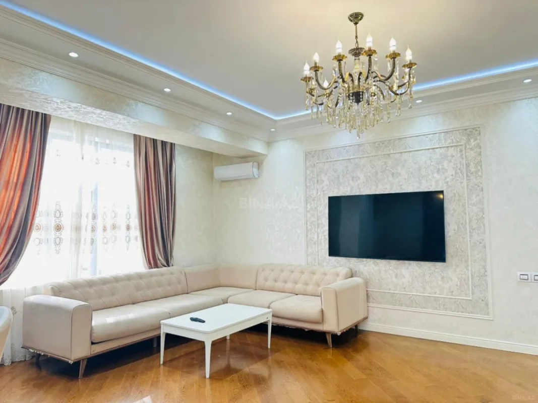 Kirayə verilir 4 otaqlı mənzil 180 m²