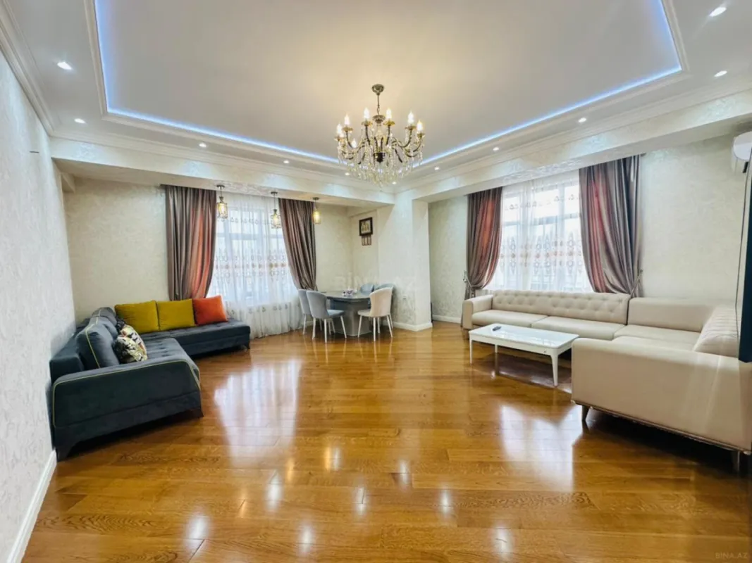 Kirayə verilir 4 otaqlı mənzil 180 m²
