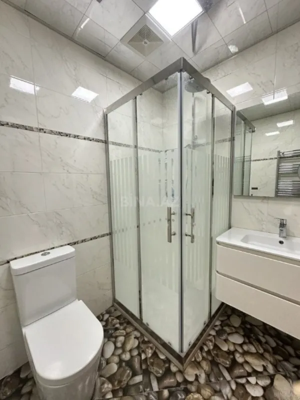 Satılır 3 otaqlı mənzil 128 m²