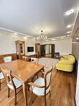 Satılır 3 otaqlı mənzil 128 m²
