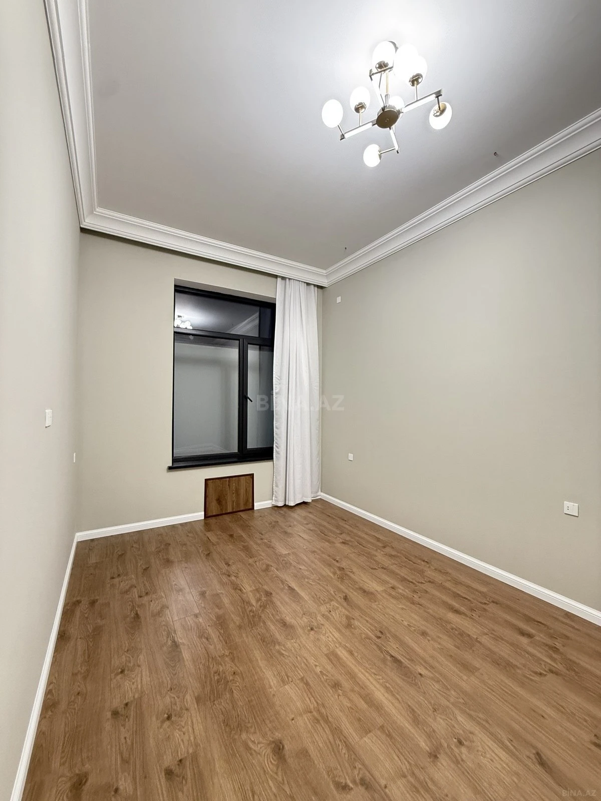 Satılır 4 otaqlı həyət evi 180 m²