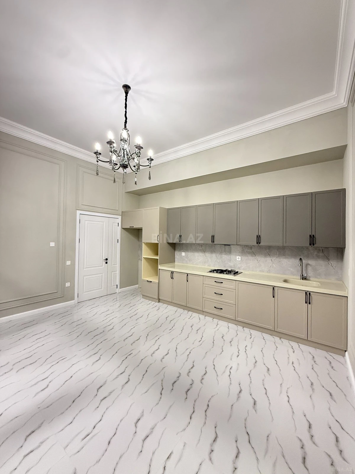 Satılır 4 otaqlı həyət evi 180 m²