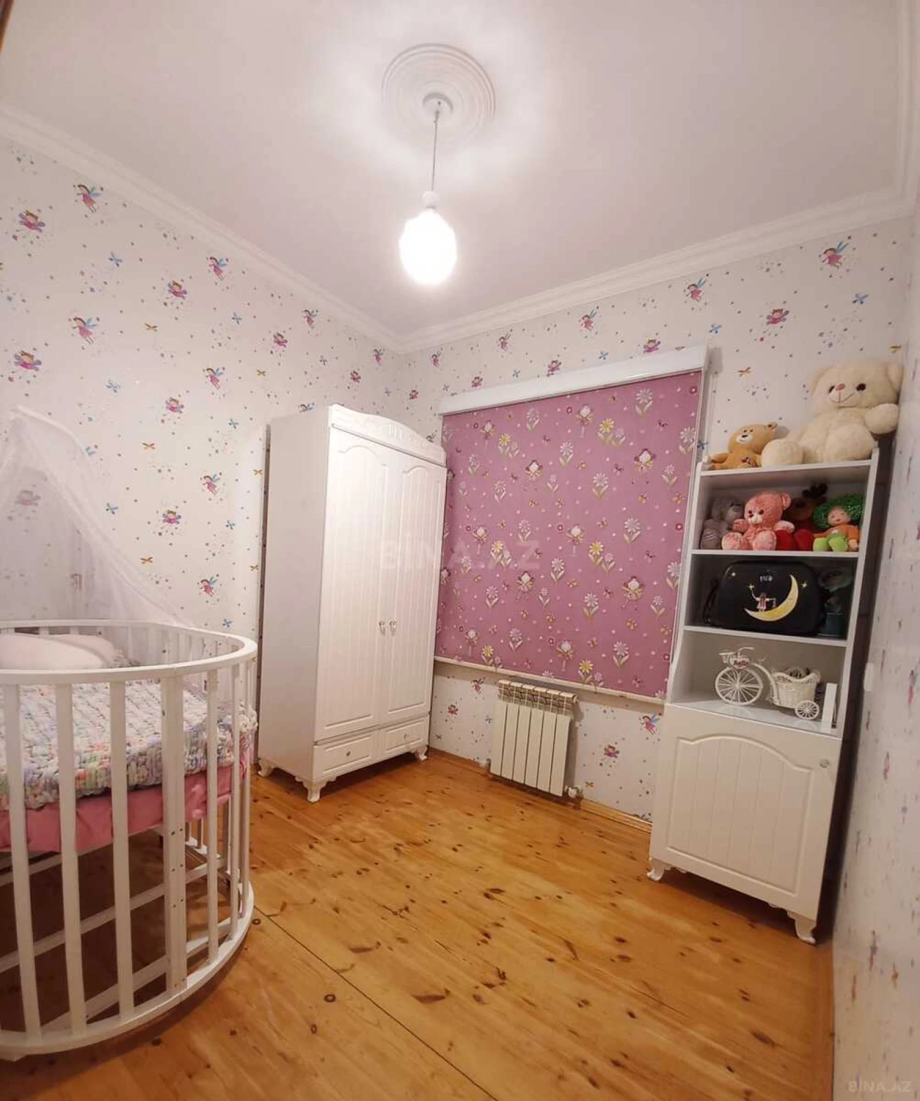 Satılır 7 otaqlı həyət evi 375 m²