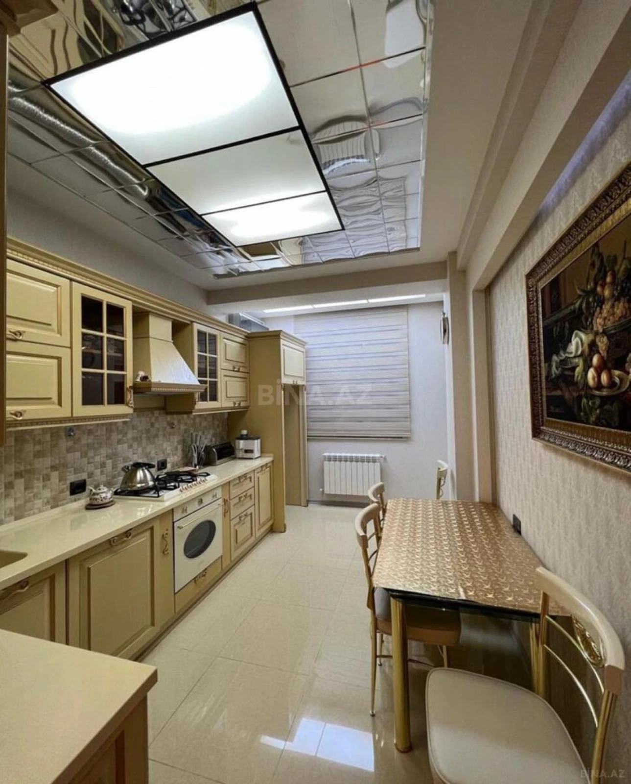 Satılır 3 otaqlı mənzil 132 m²