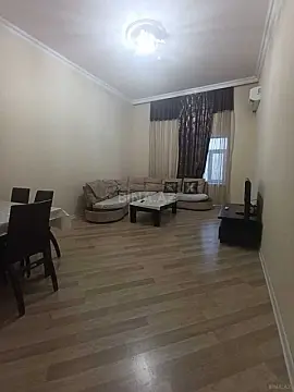 Satılır 4 otaqlı mənzil 140 m²