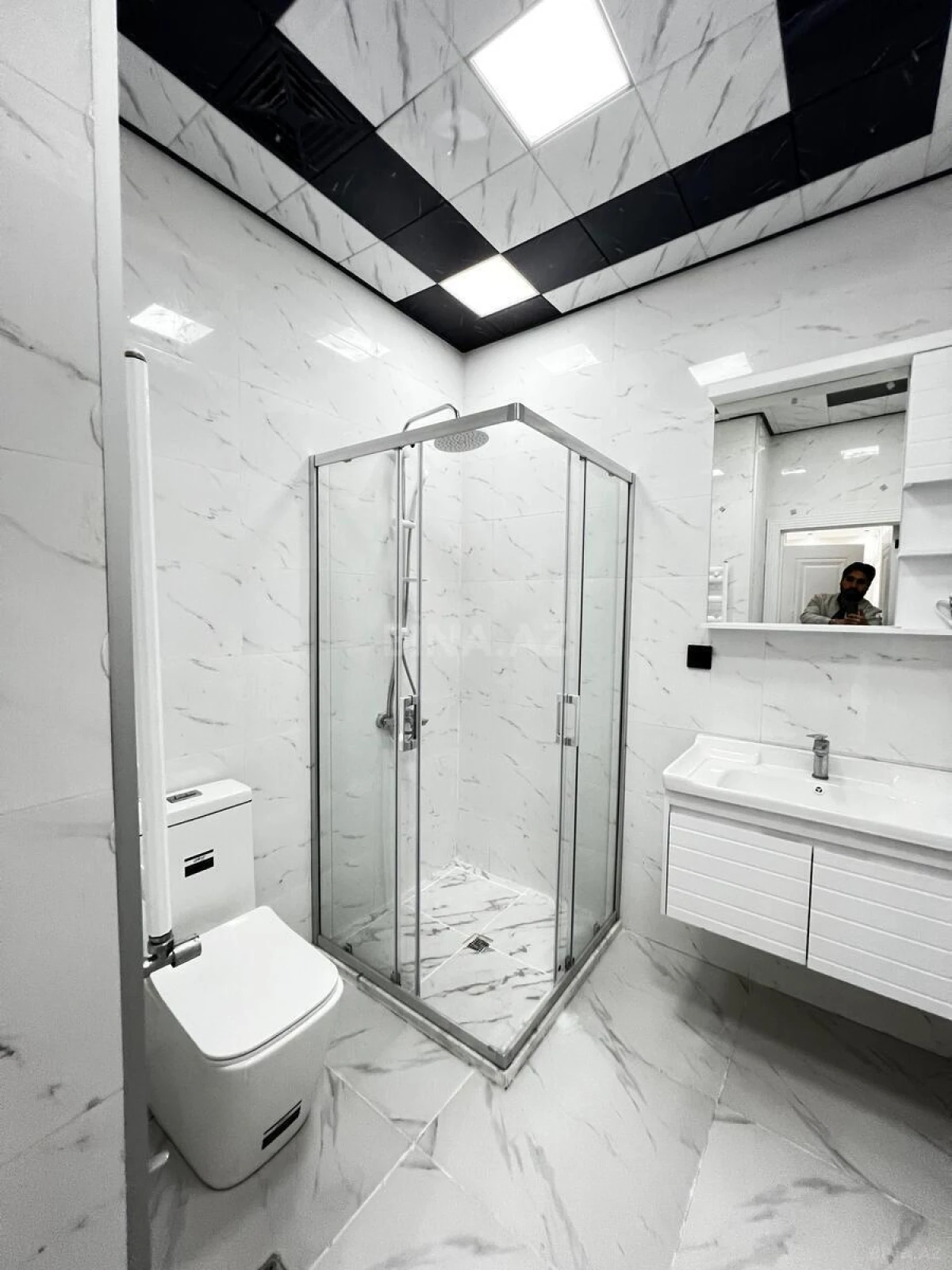 Satılır 3 otaqlı mənzil 120 m²