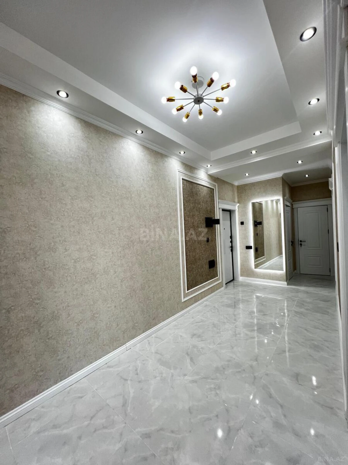 Satılır 3 otaqlı mənzil 120 m²