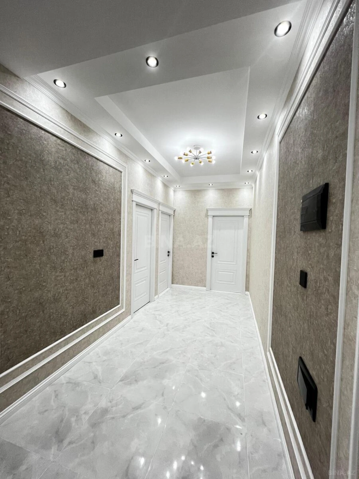 Satılır 3 otaqlı mənzil 120 m²