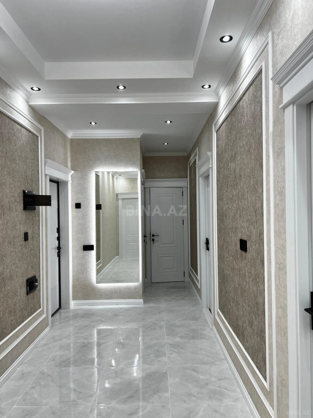 Satılır 3 otaqlı mənzil 120 m²