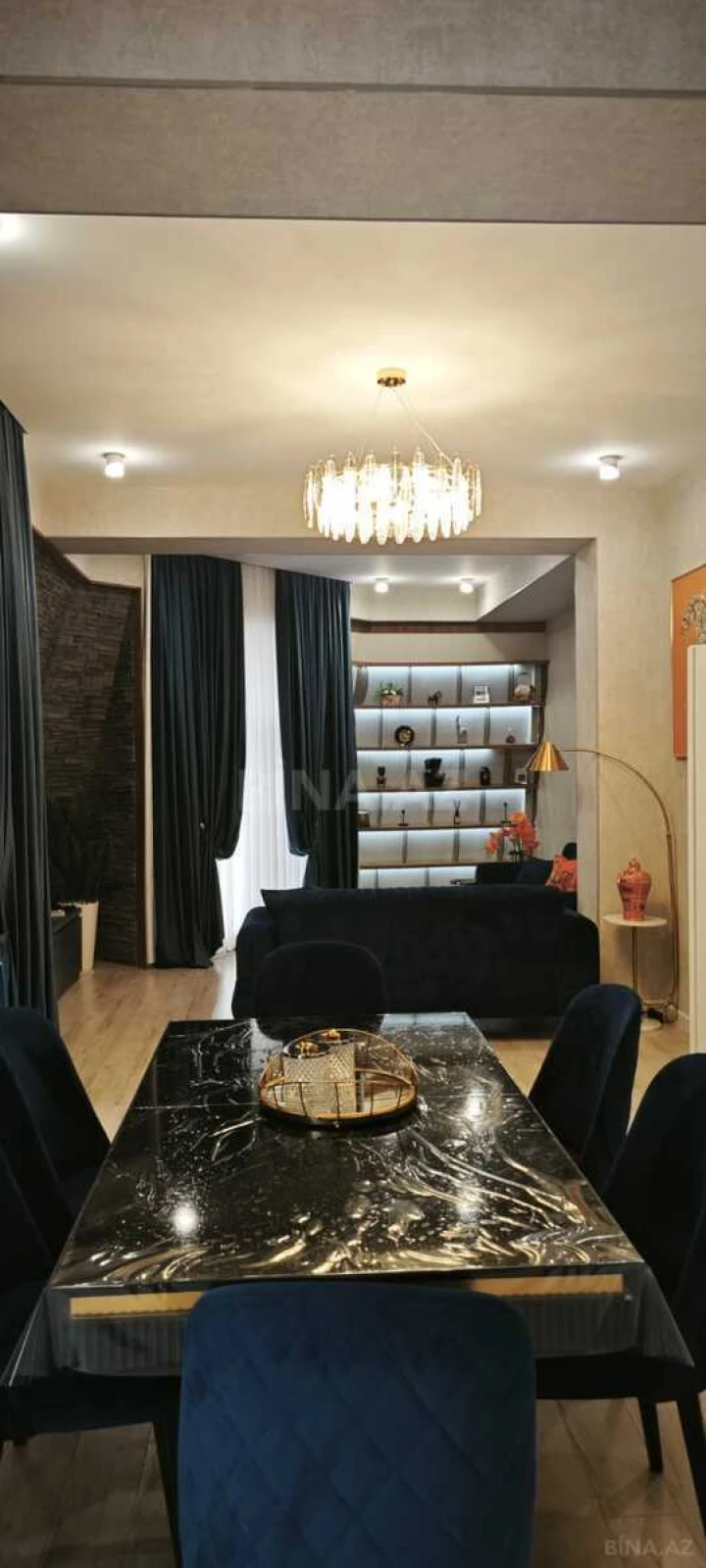Kirayə verilir 3 otaqlı mənzil 107 m²