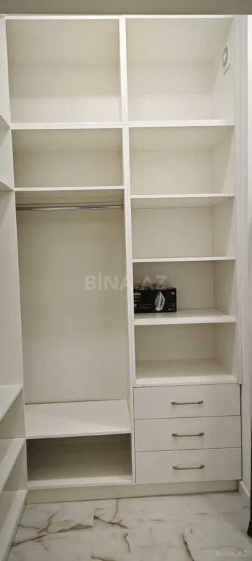 Kirayə verilir 3 otaqlı mənzil 107 m²