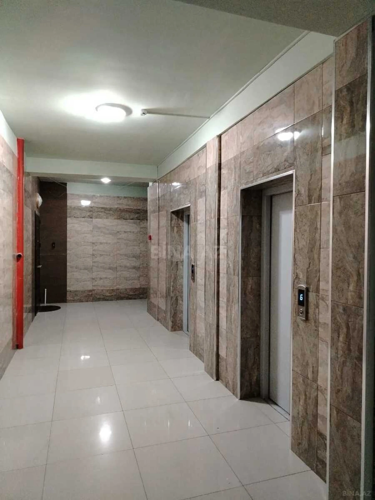 Satılır 4 otaqlı mənzil 160 m²