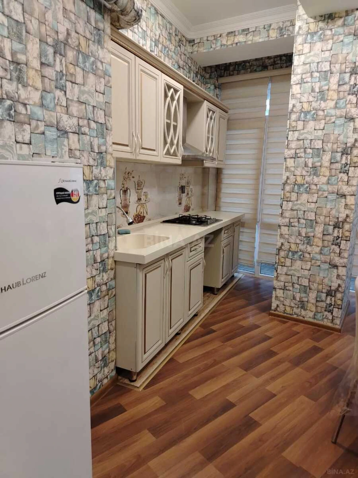 Kirayə verilir 2 otaqlı ofis 115 m²