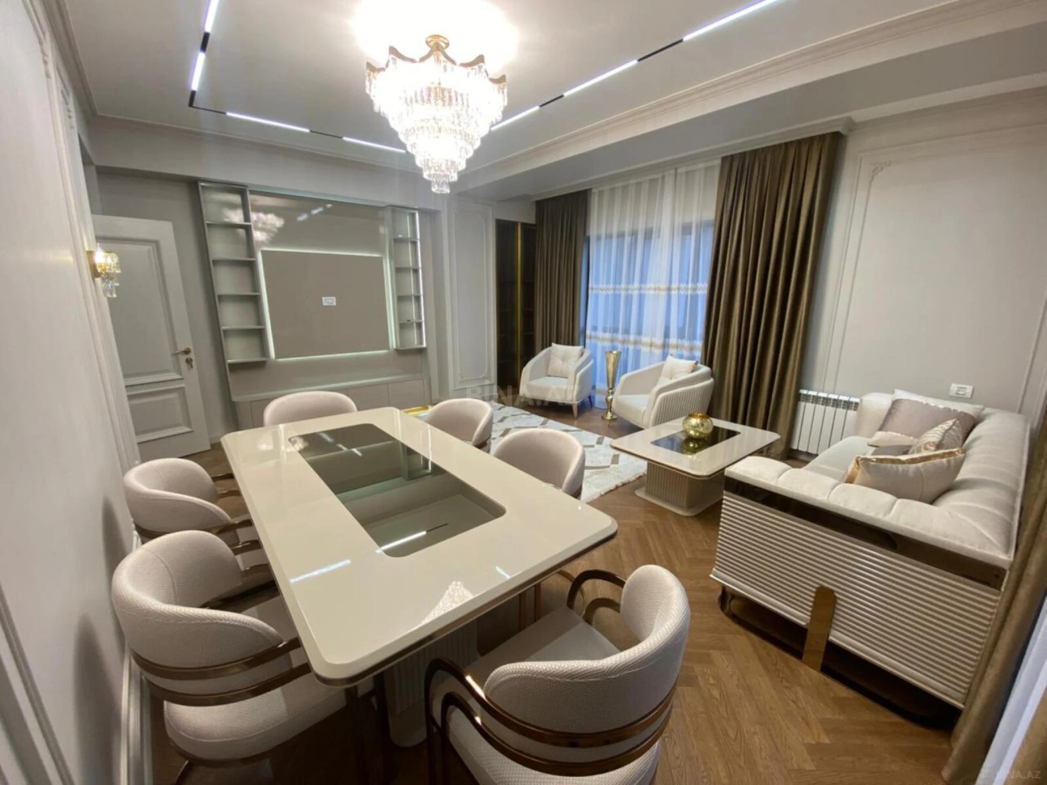 Satılır 3 otaqlı mənzil 128 m²