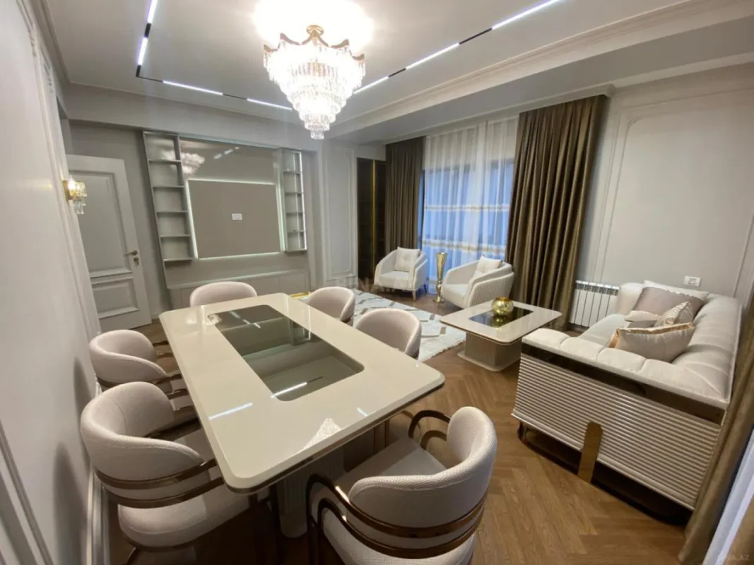 Satılır 3 otaqlı mənzil 128 m²