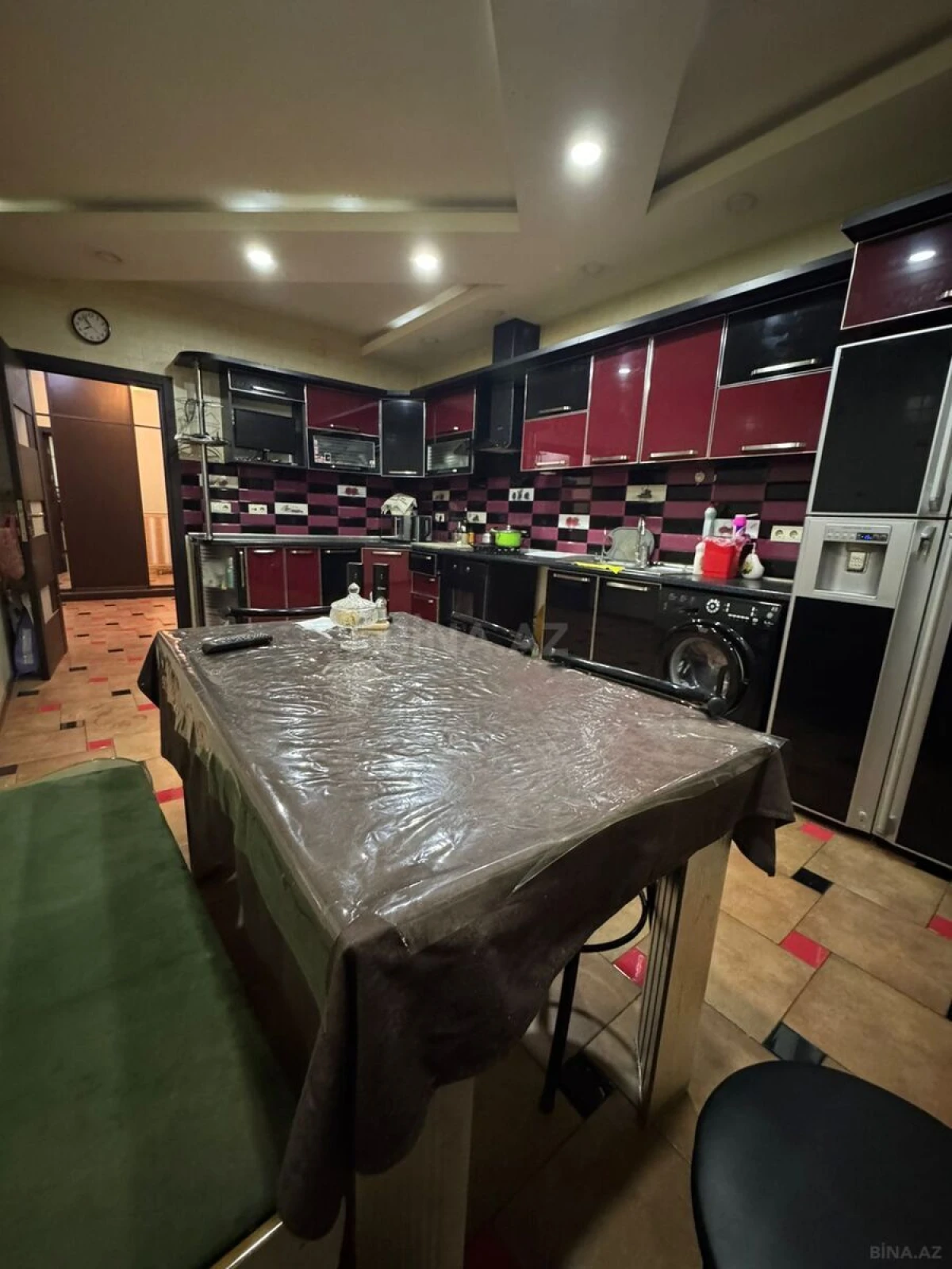 Satılır 4 otaqlı mənzil 170 m²