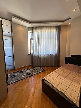 Satılır 3 otaqlı mənzil 117 m²