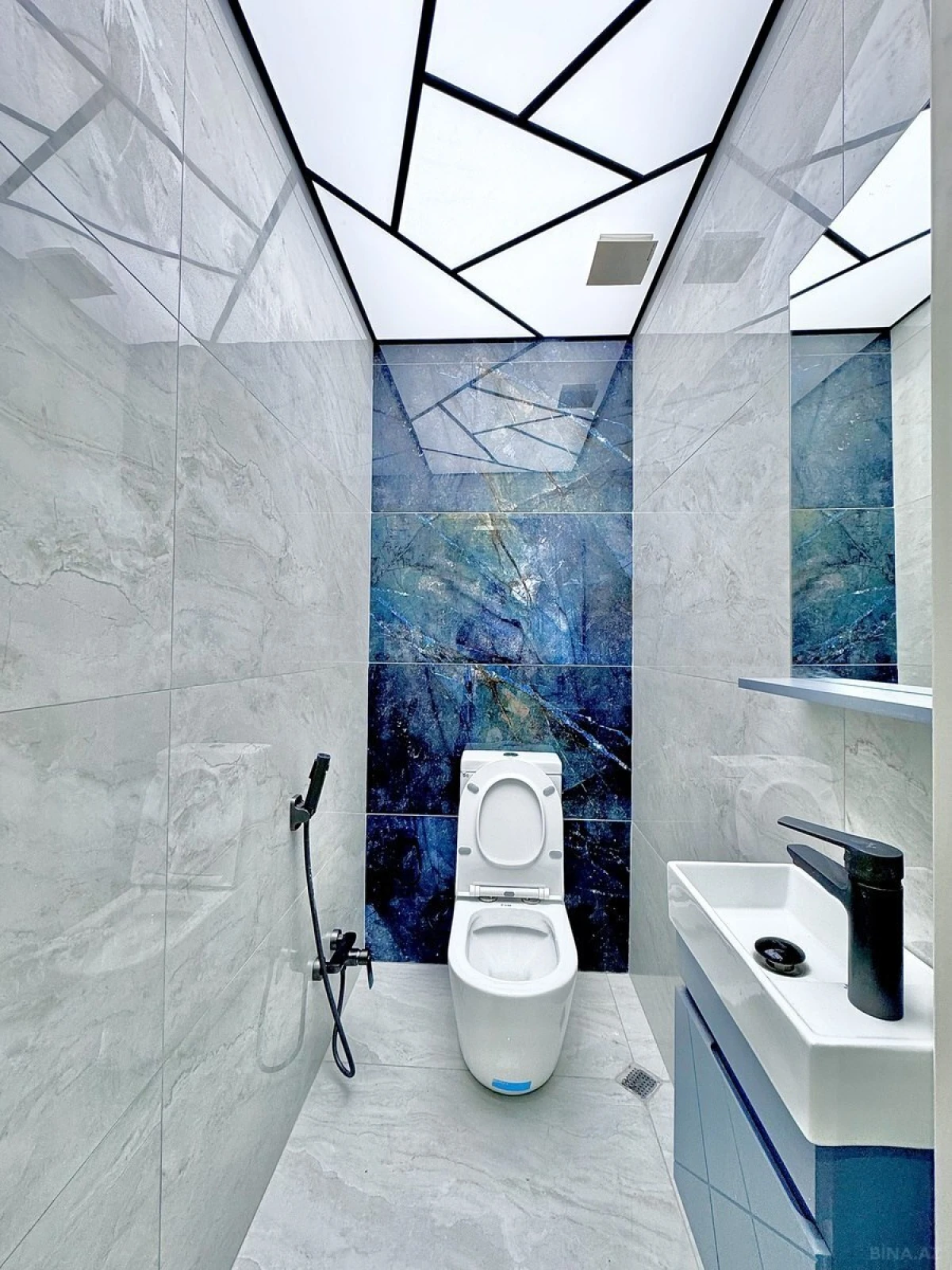 Satılır 3 otaqlı mənzil 110 m²