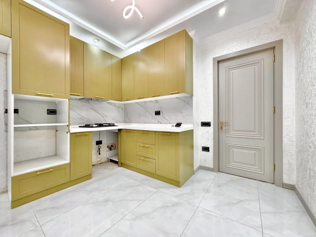 Satılır 3 otaqlı mənzil 110 m²