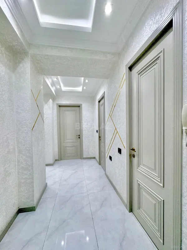 Satılır 3 otaqlı mənzil 110 m²