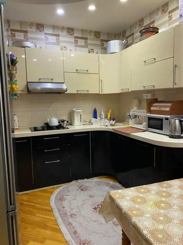 Satılır 3 otaqlı mənzil 90 m²