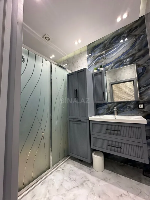 Satılır 3 otaqlı mənzil 117 m²