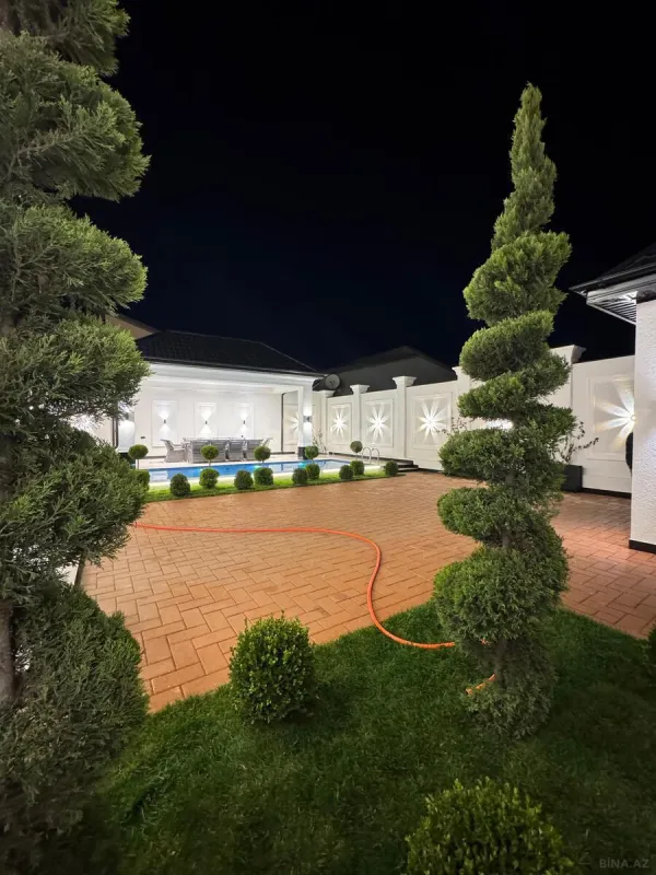 Satılır 4 otaqlı həyət evi 220 m²