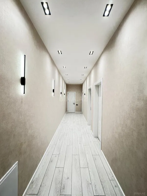 Satılır 4 otaqlı həyət evi 220 m²