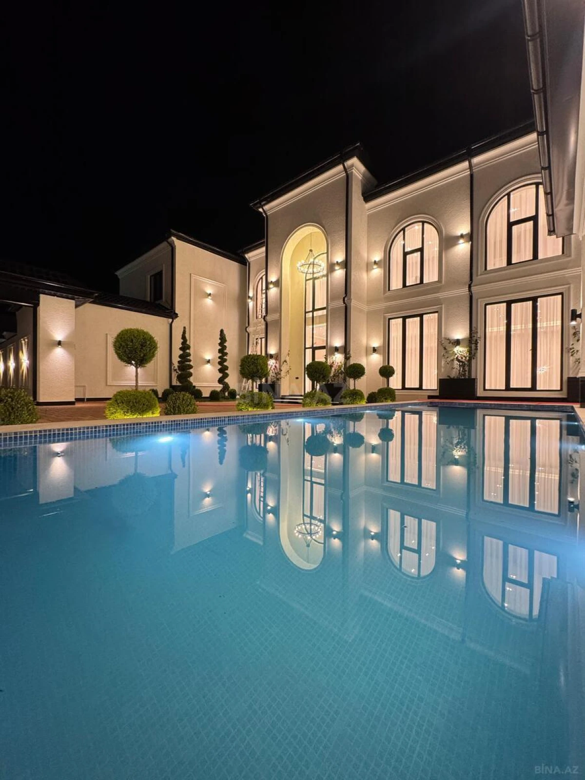 Satılır 4 otaqlı həyət evi 220 m²