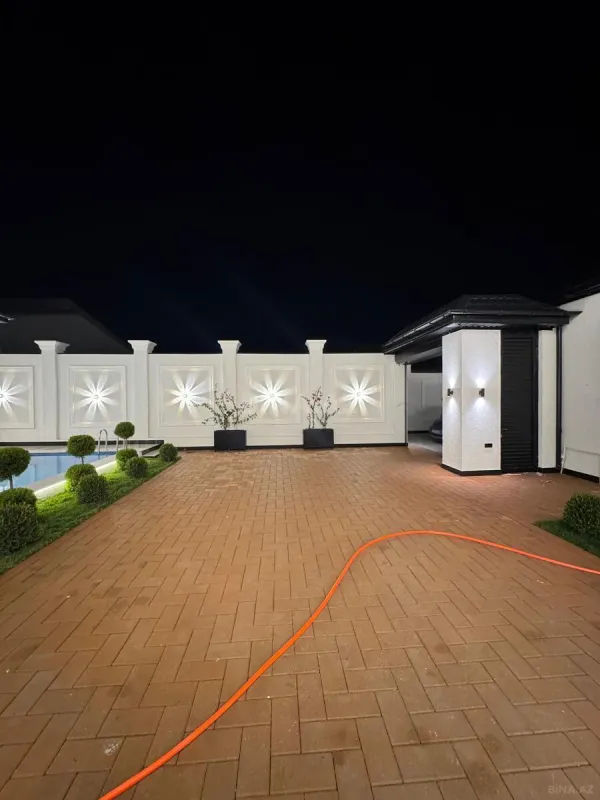 Satılır 4 otaqlı həyət evi 220 m²