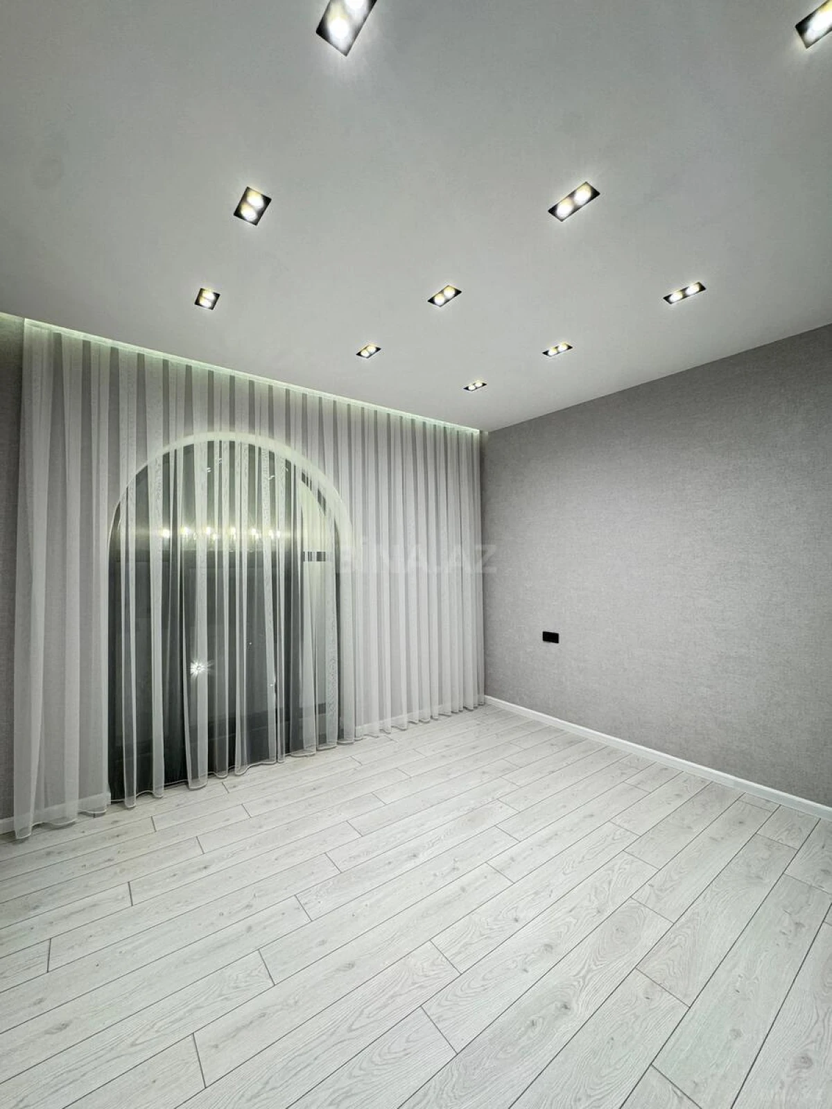 Satılır 4 otaqlı həyət evi 220 m²