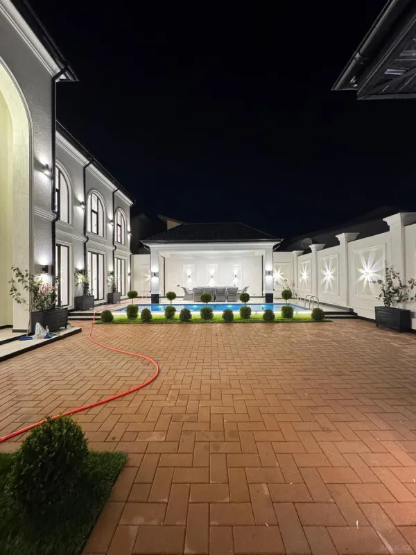 Satılır 4 otaqlı həyət evi 220 m²