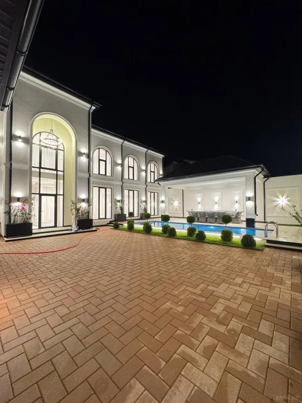 Satılır 4 otaqlı həyət evi 220 m²