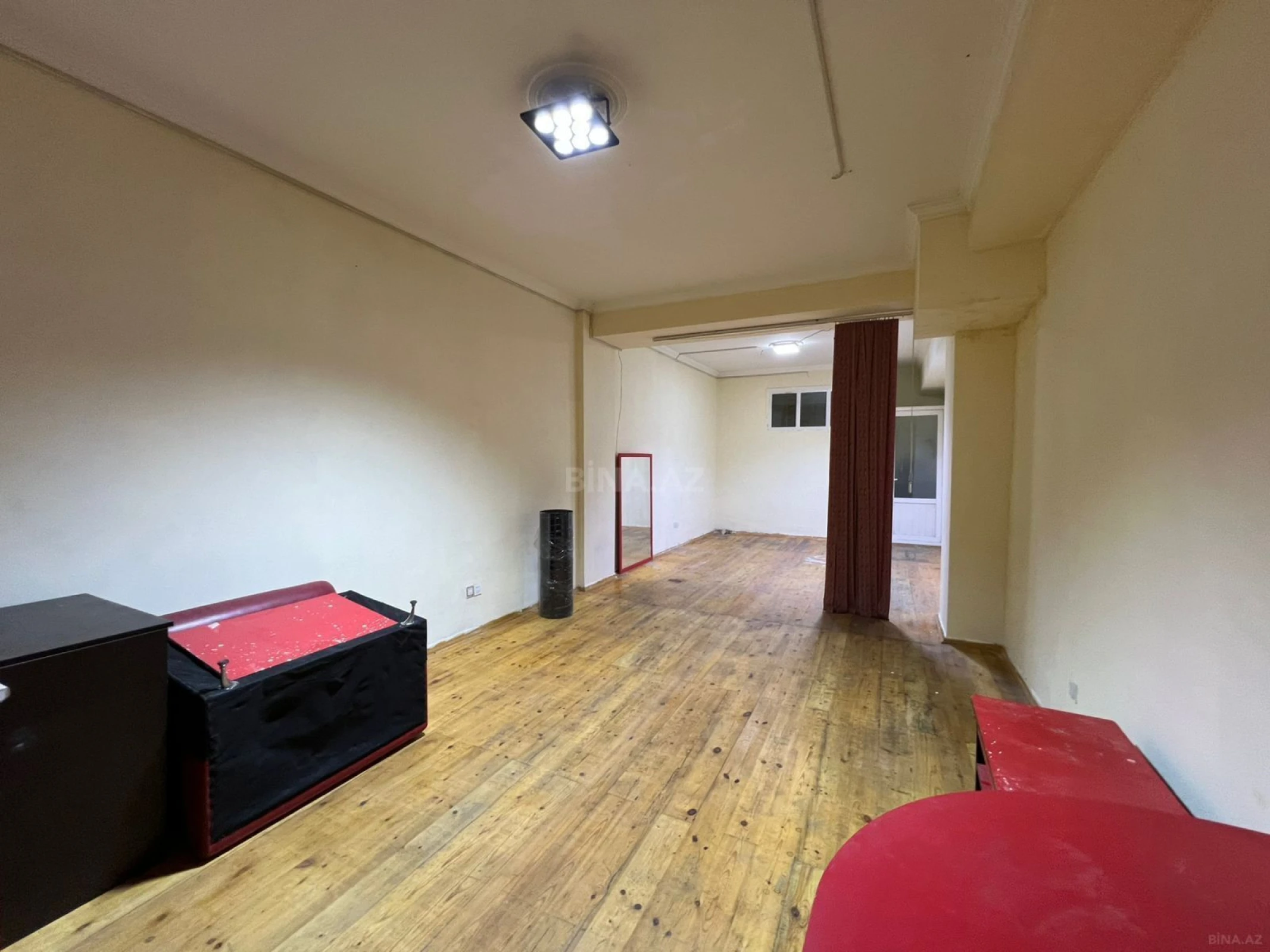 Kirayə verilir obyekt 65 m²