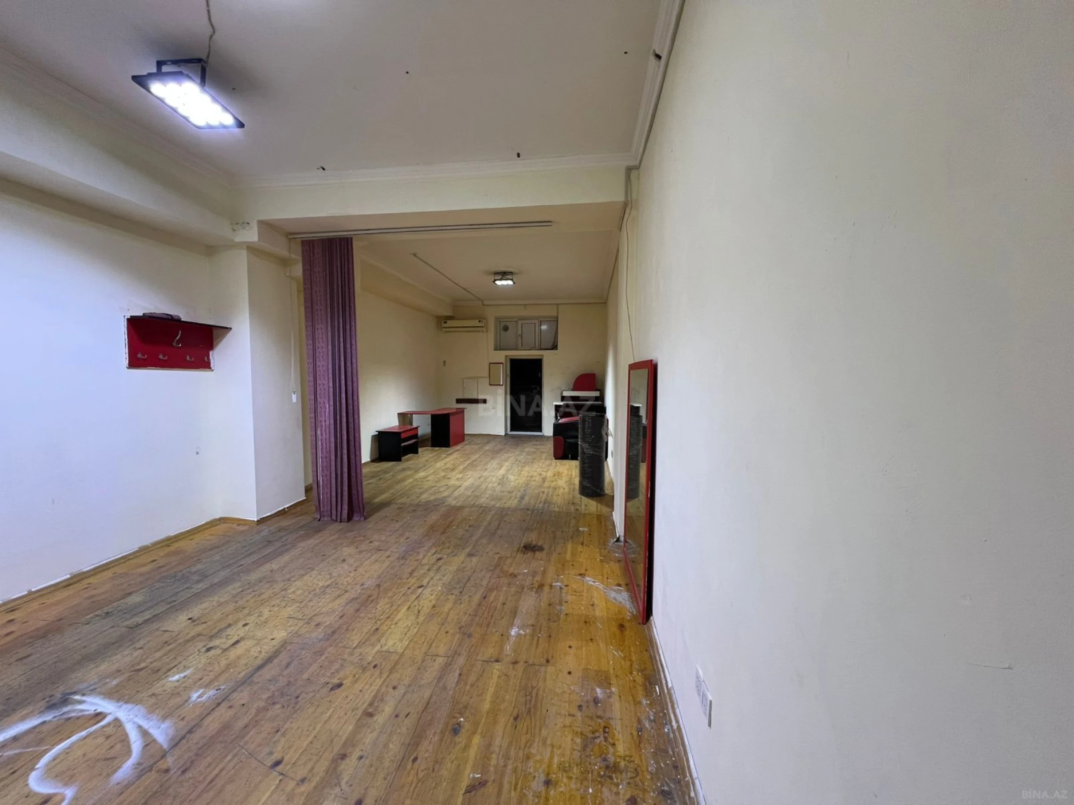 Kirayə verilir obyekt 65 m²