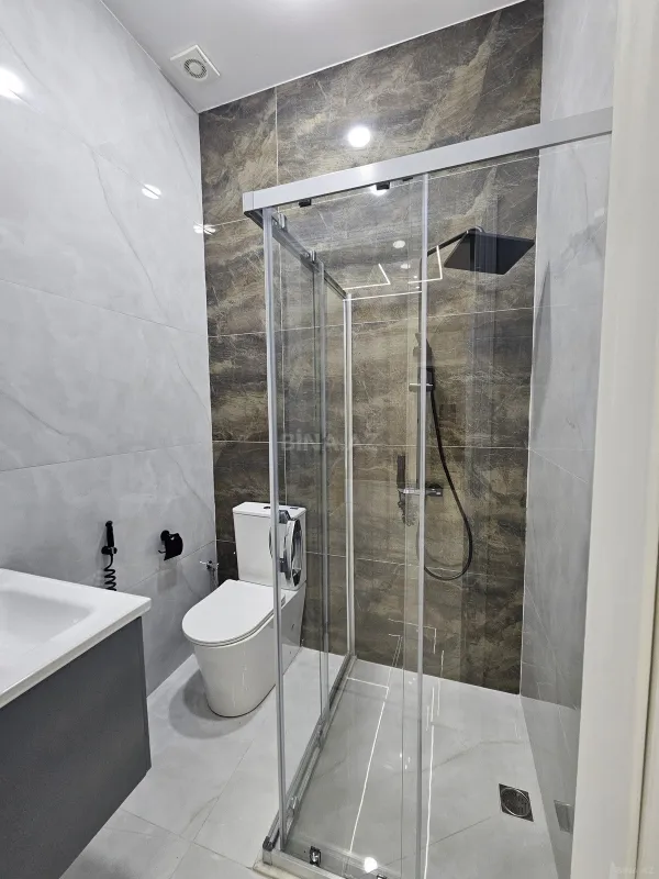 Satılır 4 otaqlı həyət evi 130 m²