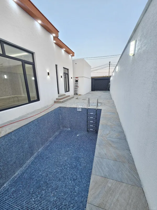 Satılır 4 otaqlı həyət evi 130 m²