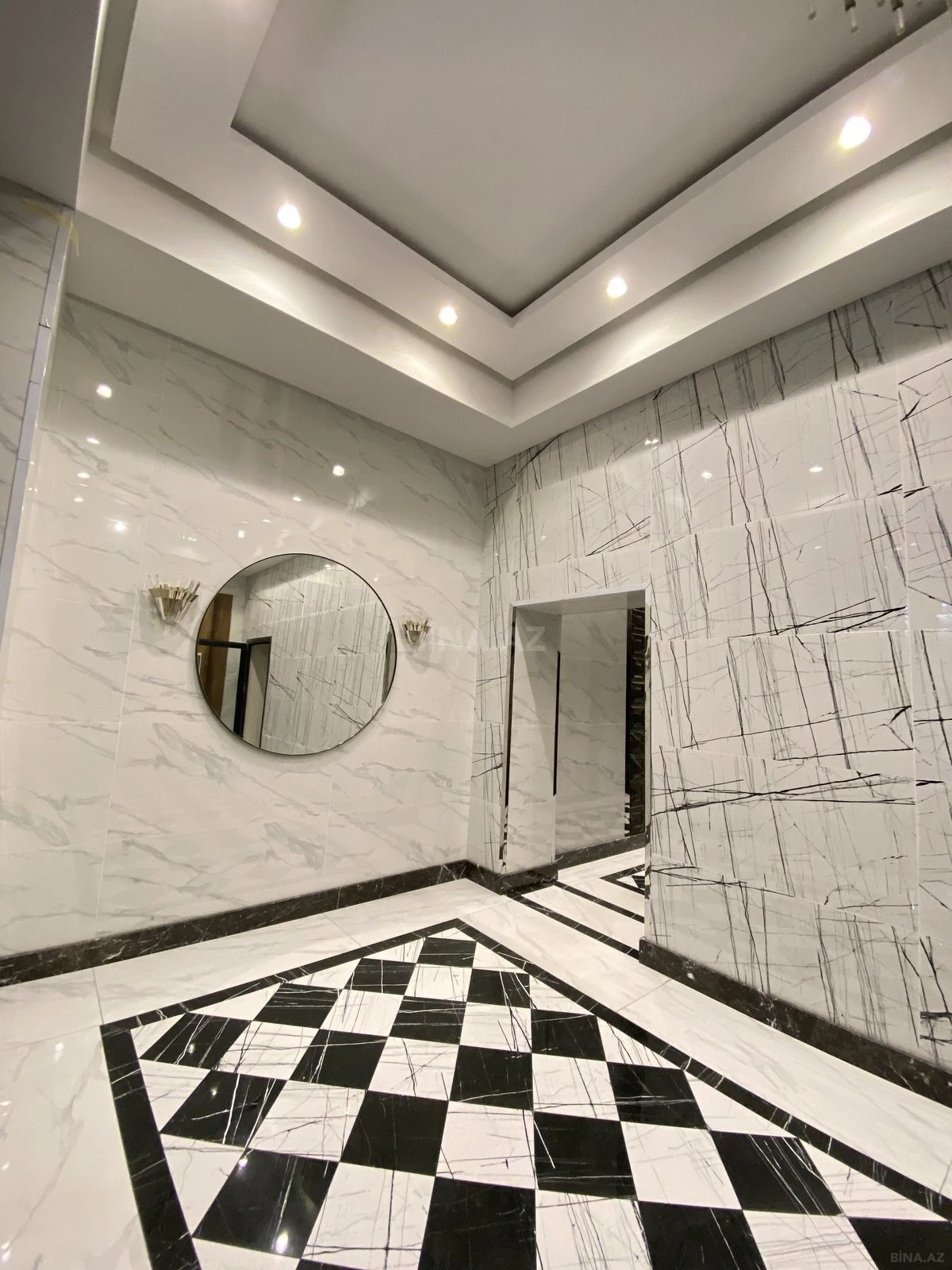 Kirayə verilir 4 otaqlı mənzil 140 m²