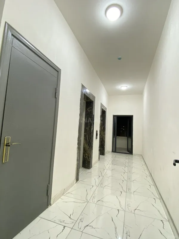 Kirayə verilir 4 otaqlı mənzil 140 m²