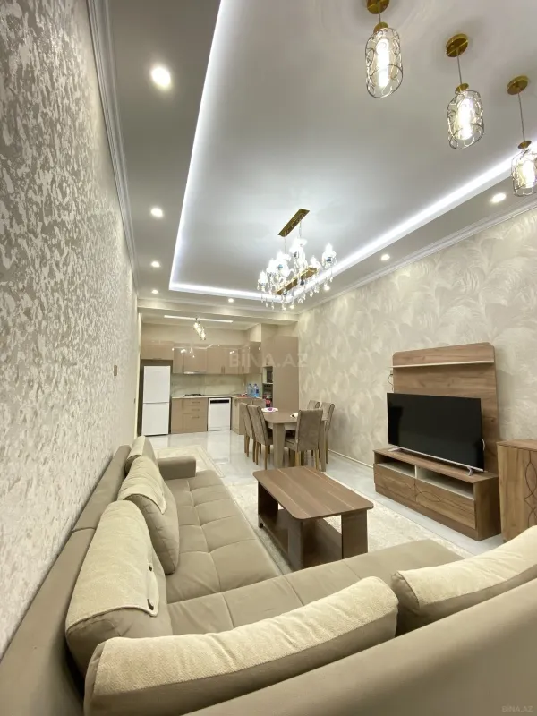 Kirayə verilir 4 otaqlı mənzil 140 m²
