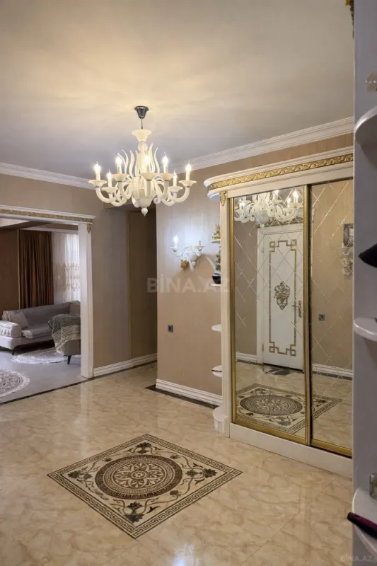 Satılır 2 otaqlı mənzil 100 m²