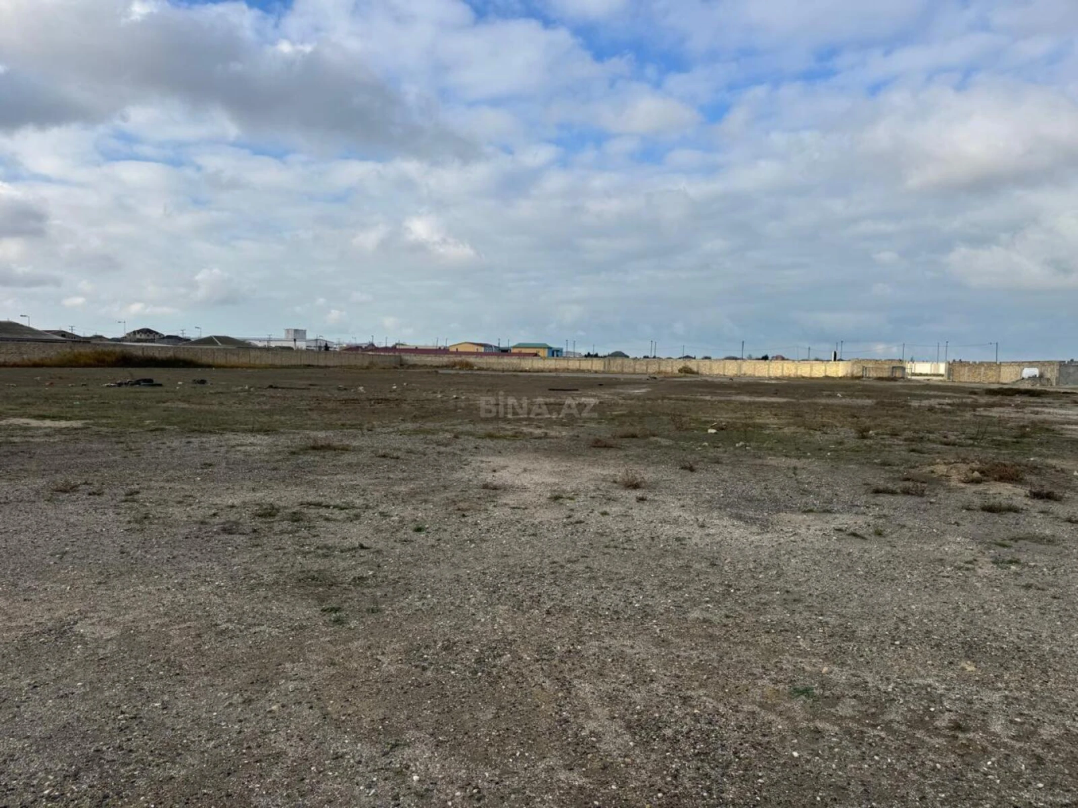 Satılır torpaq sahəsi 400 m²