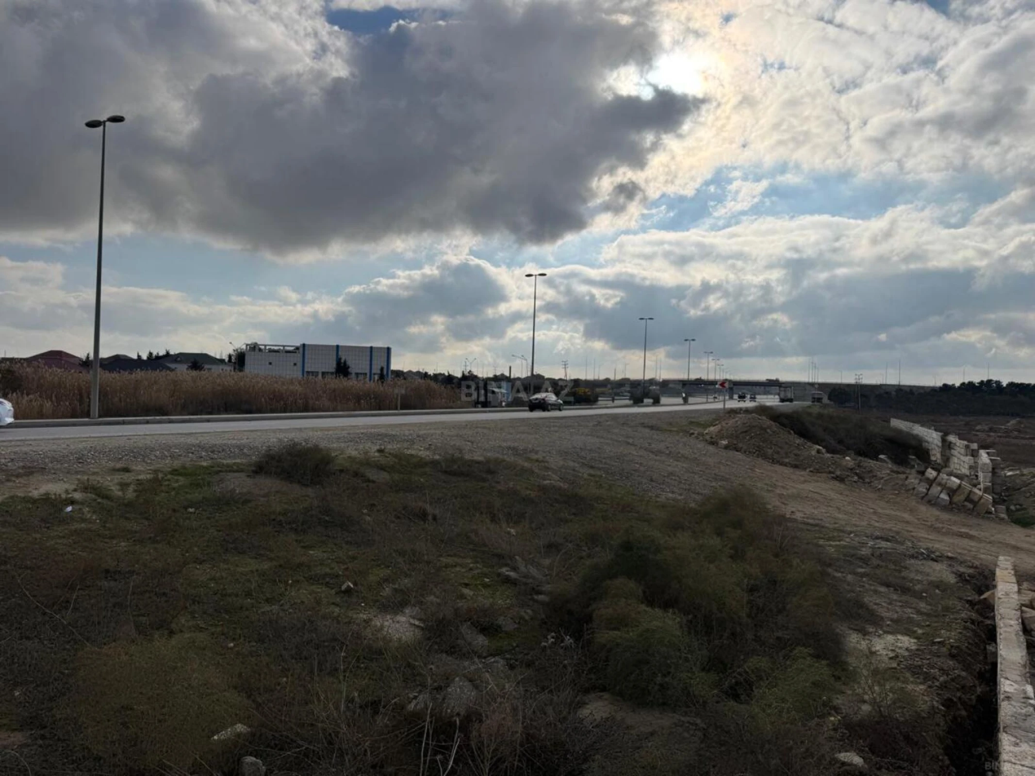 Satılır torpaq sahəsi 90 m²